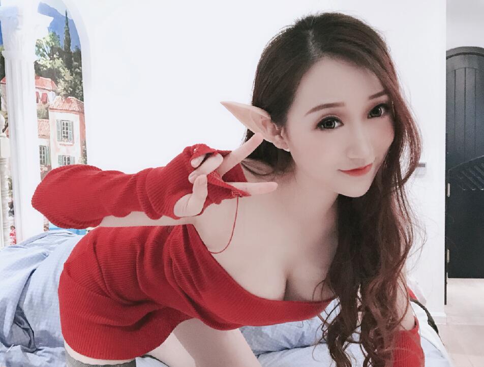 斗鱼韩梦蝶性感制服写真套图 美女主播韩梦蝶最新微博福利图