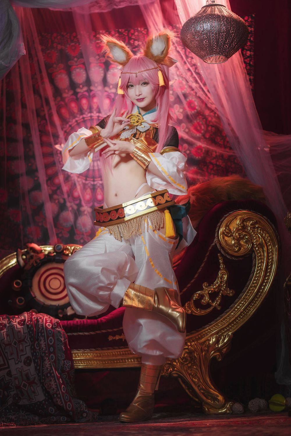 网络美女铁板烧鬼舞w微露小蛮腰COSPLAY九尾妖狐玉藻前