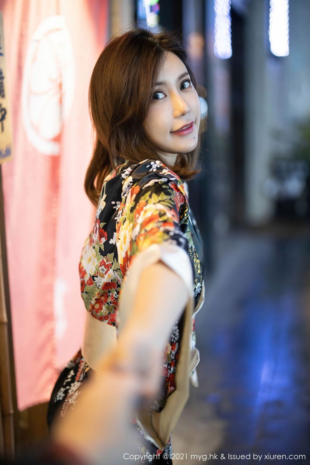 美媛馆性感女神Carina梦绮情趣皮衣和服系列御姐气息写真